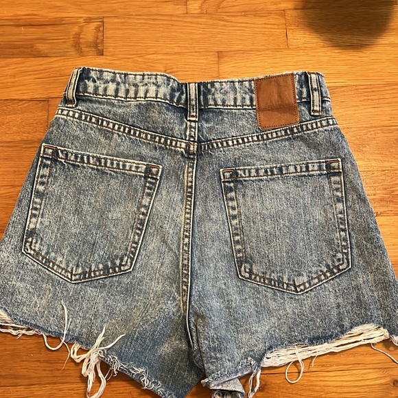 Zara Jean shorts - Picture 3 of 3